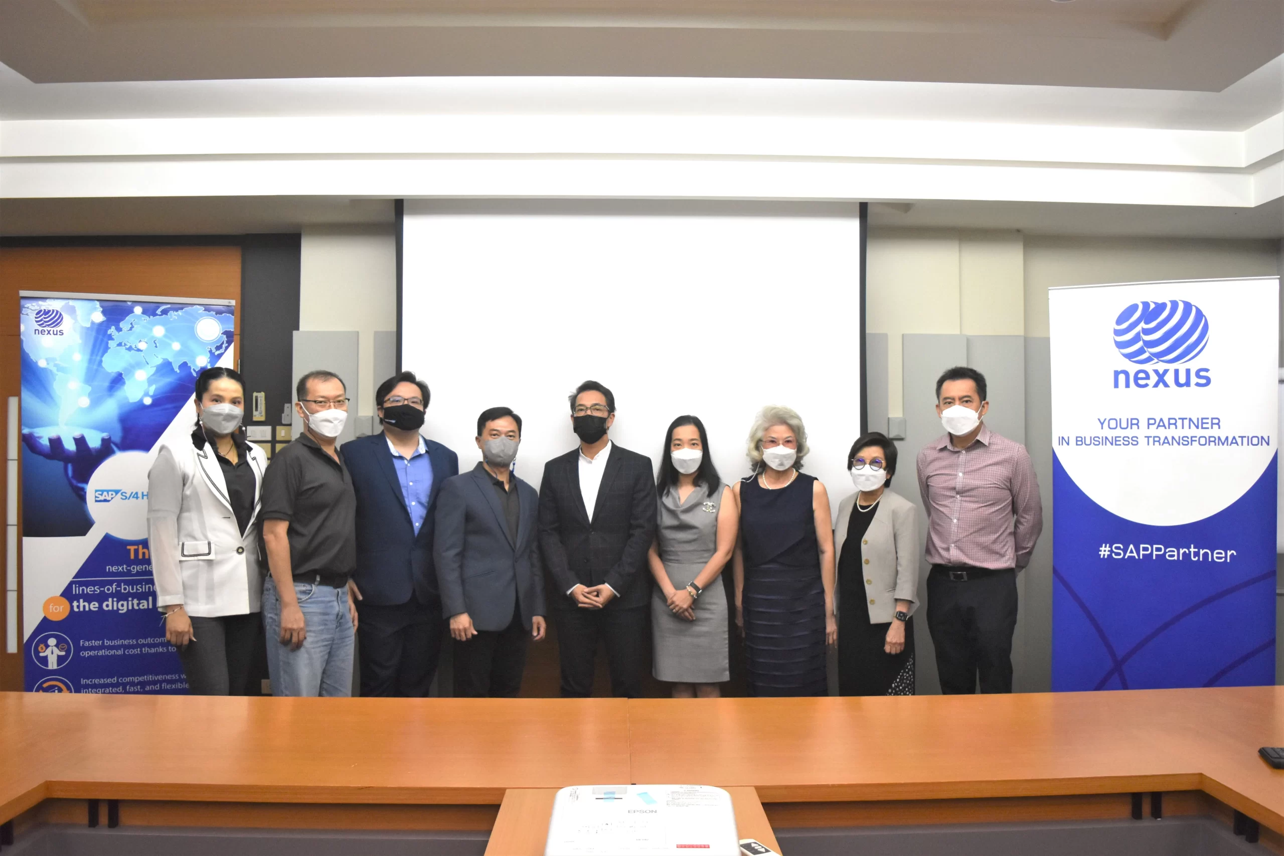 คณะผู้บริหาร SOUTH CITY GROUP และ เน็กซัสฯ | SOUTH CITY GROUP วางใจ เน็กซัสฯ วางระบบ Rise with SAP รองรับการเติบโตของธุรกิจ คณะผู้บริหาร SOUTH CITY GROUP และ เน็กซัสฯ | SOUTH CITY GROUP วางใจ เน็กซัสฯ วางระบบ Rise with SAP รองรับการเติบโตของธุรกิจ